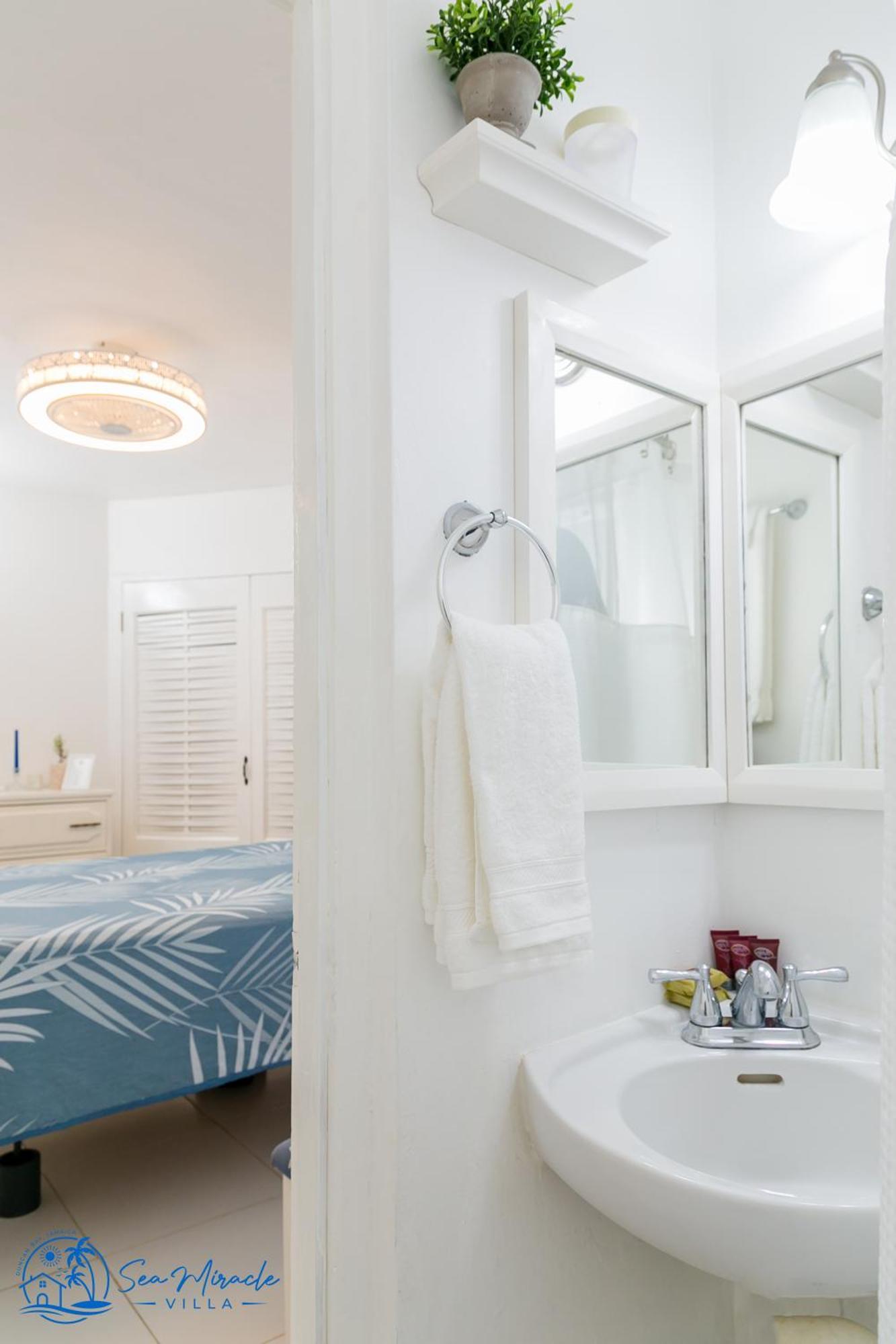 Sea Miracle Villa/Beach Cottage Silver Sands エクステリア 写真