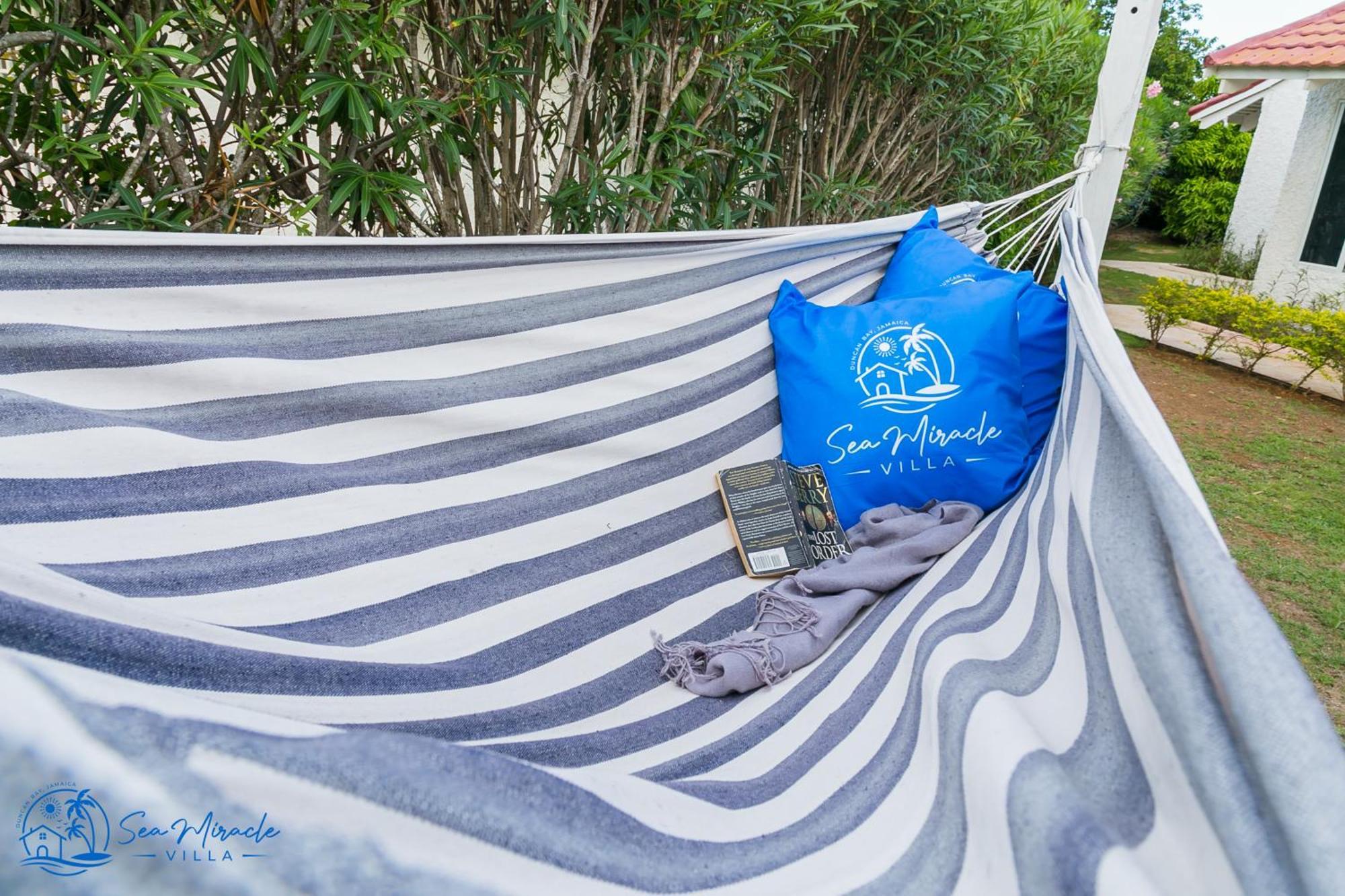 Sea Miracle Villa/Beach Cottage Silver Sands エクステリア 写真